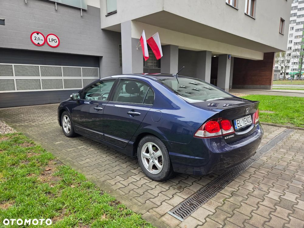 Honda Civic 1.3i-DSI i-VTEC IMA CVT Elegance - 3