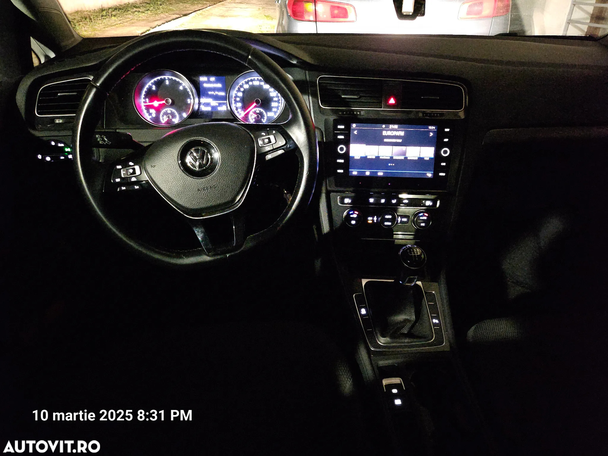 Volkswagen Golf 1.6 TDI Comfortline - 10