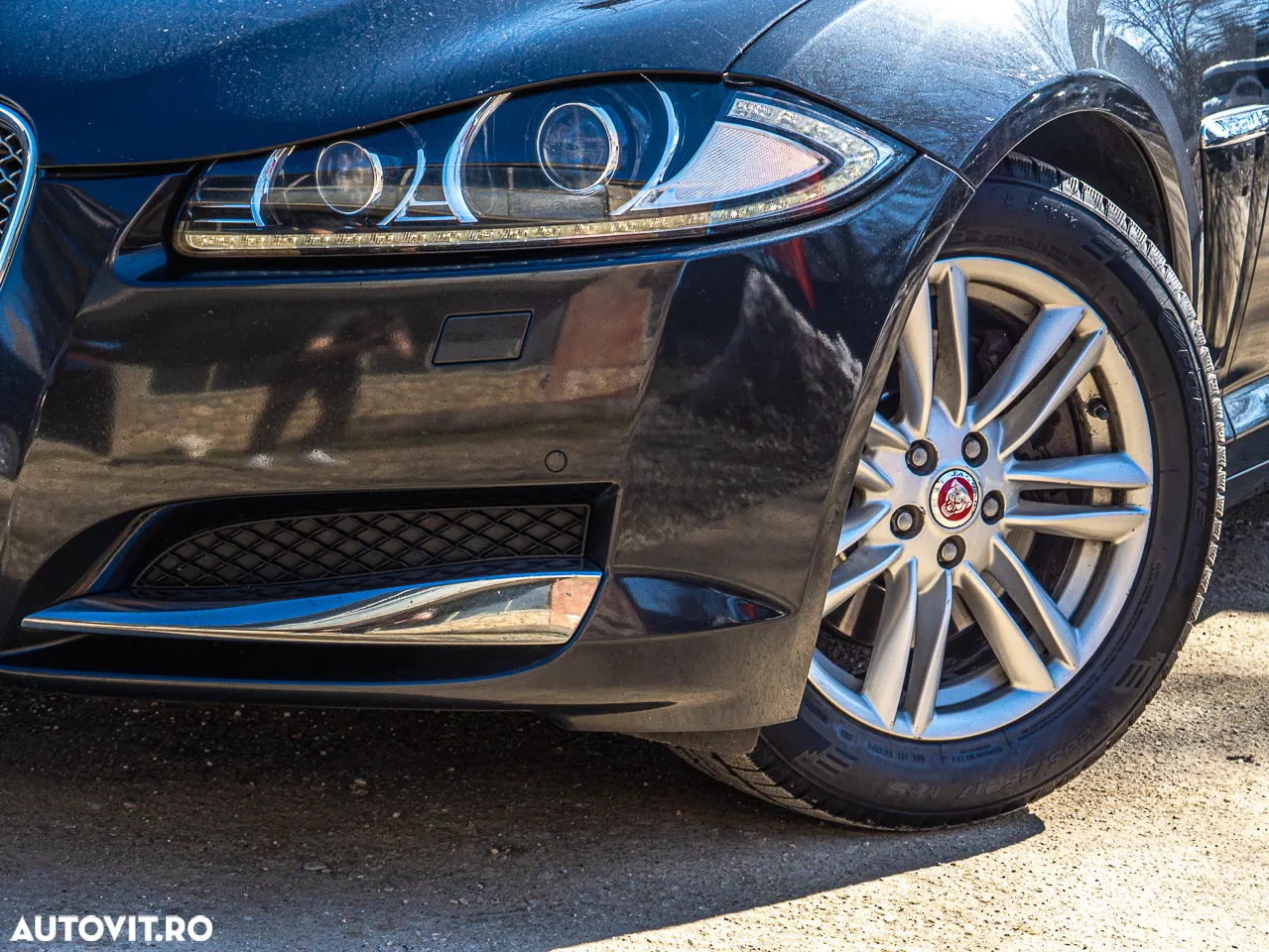 Jaguar XF 2.2D - 16