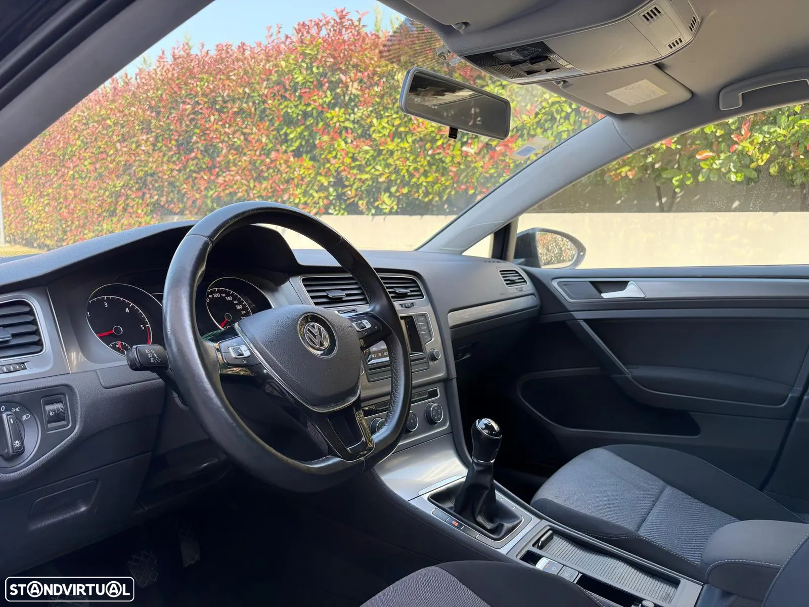 VW Golf 1.6 TDi Confortline - 20