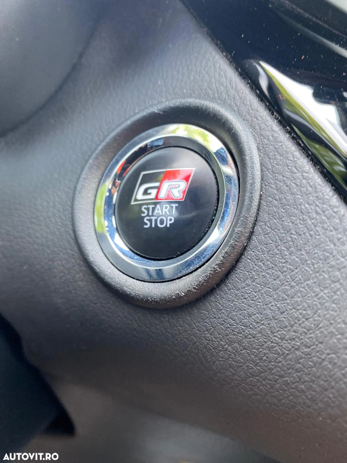 Toyota C-HR - 32