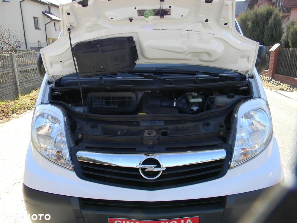 Opel Vivaro - 17