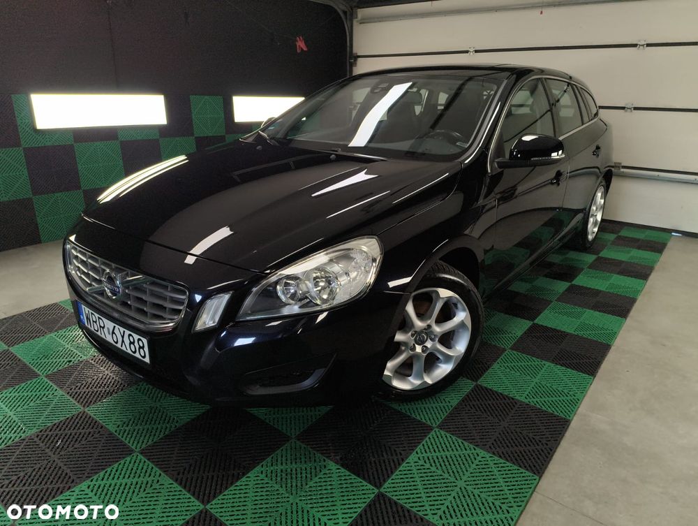 Volvo V60 D2 Kinetic - 1
