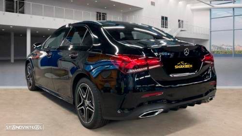 Mercedes-Benz A 250 Limousine e AMG Line - 3