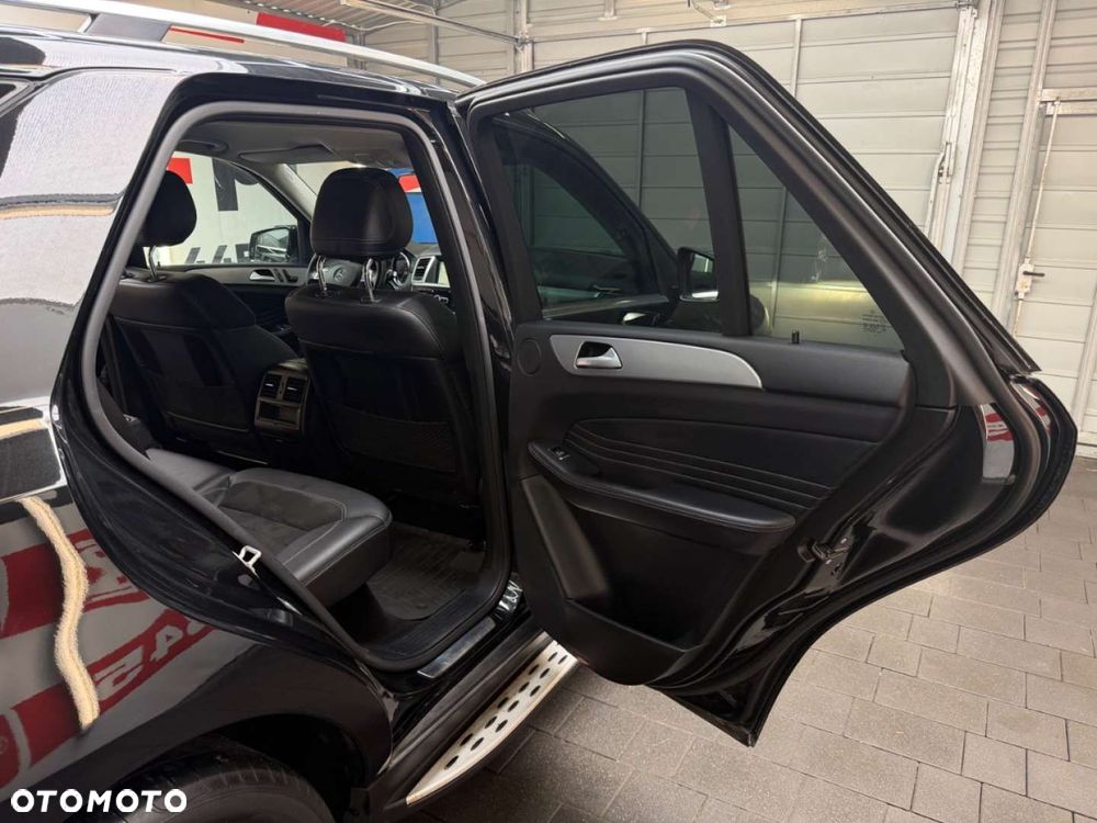 Mercedes-Benz ML - 33