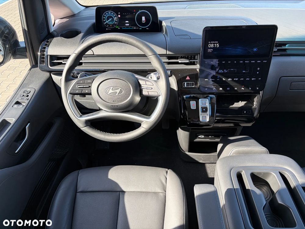 Hyundai Staria 1.6 T-GDI HEV Smart VIP - 11