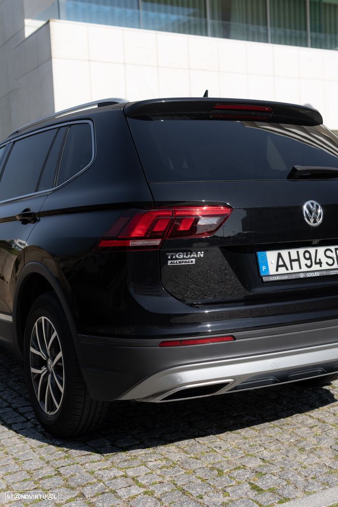 VW Tiguan Allspace 2.0 TDI Confortline DSG - 17