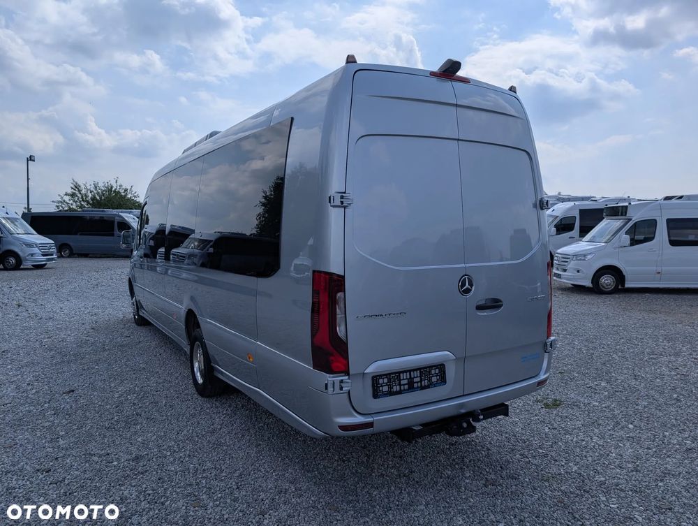 Mercedes-Benz Sprinter 519 - 9
