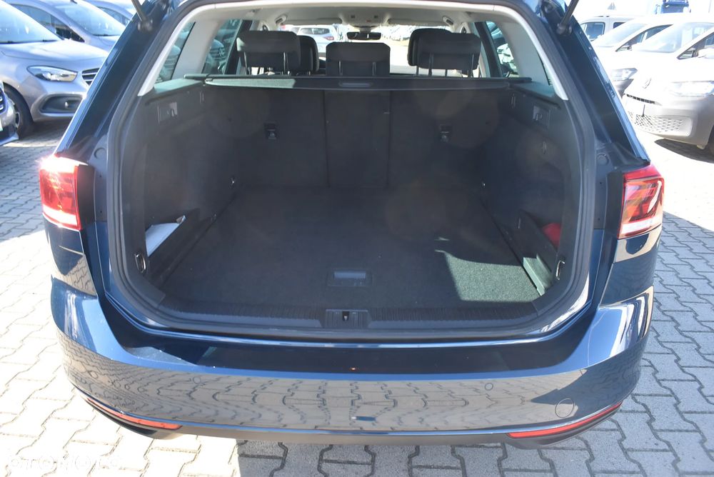 Volkswagen Passat Variant 2.0 TDI EVO Business DSG - 14