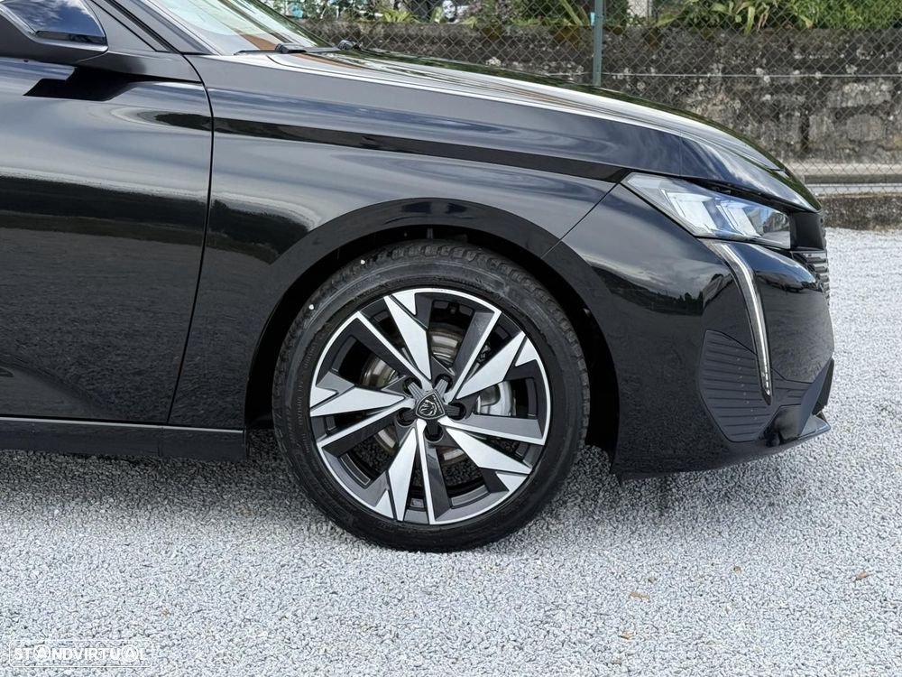 Peugeot 308 1.2 PureTech Allure EAT8 - 8