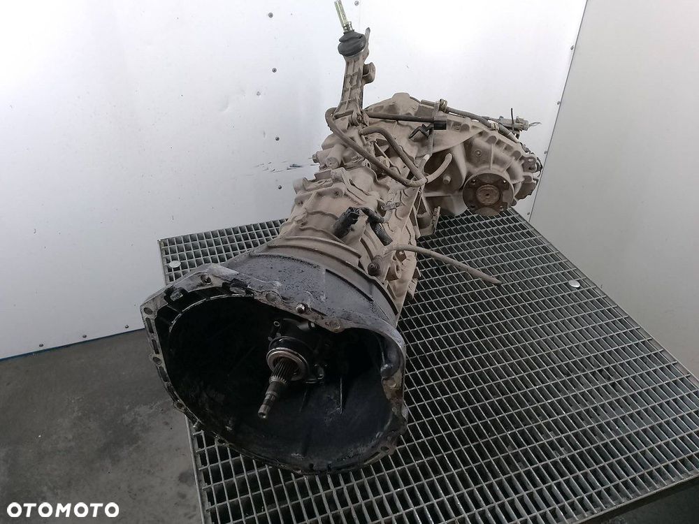 SKRZYNIA BIEGÓW MANUALNA SSANGYONG REXTON G31020-08105 2.7 XDI - 7