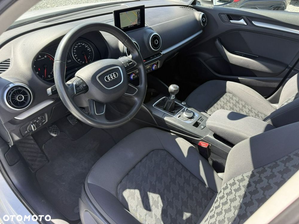 Audi A3 Sportback 1.2 TFSI Attraction - 16