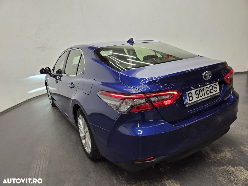 Toyota Camry - 2