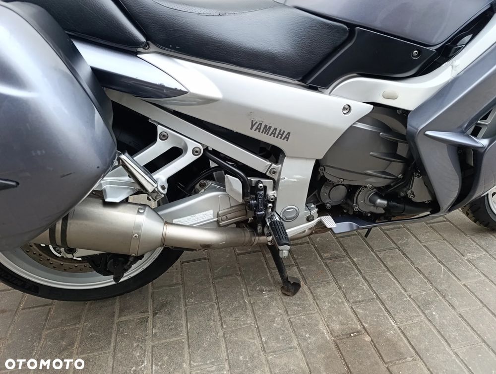 Yamaha FJR - 25