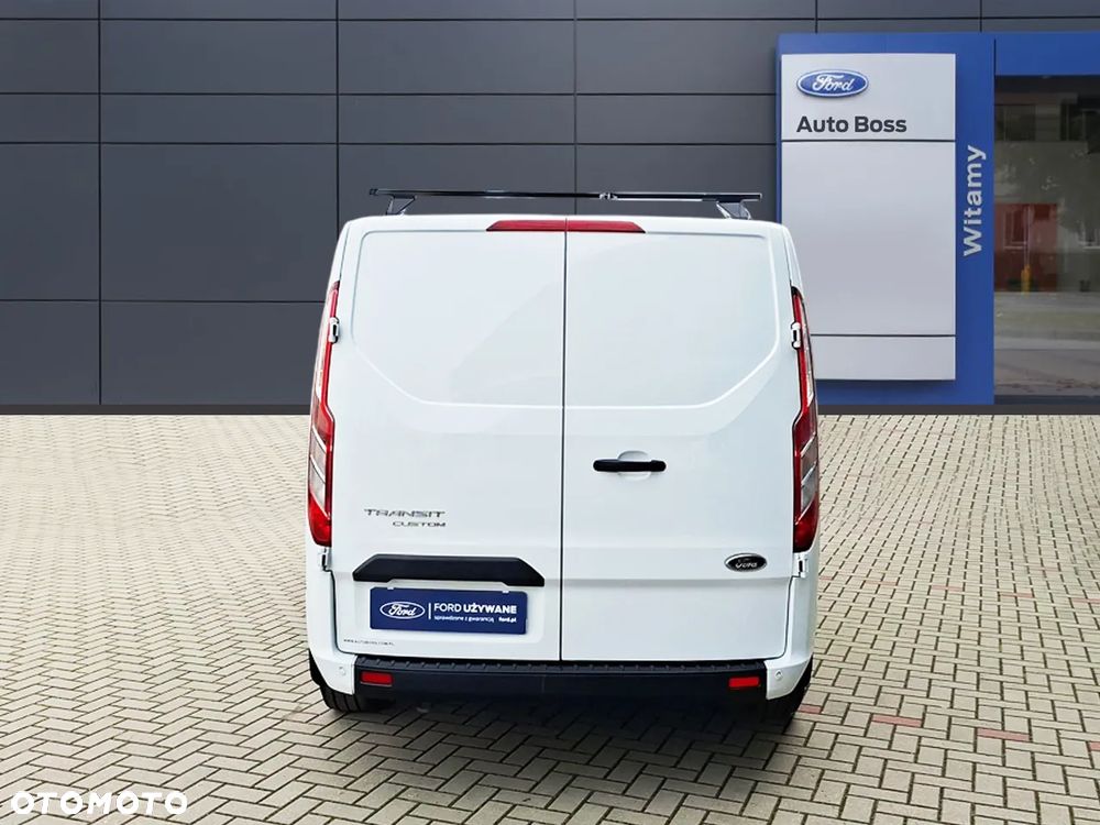 Ford Custom - 4