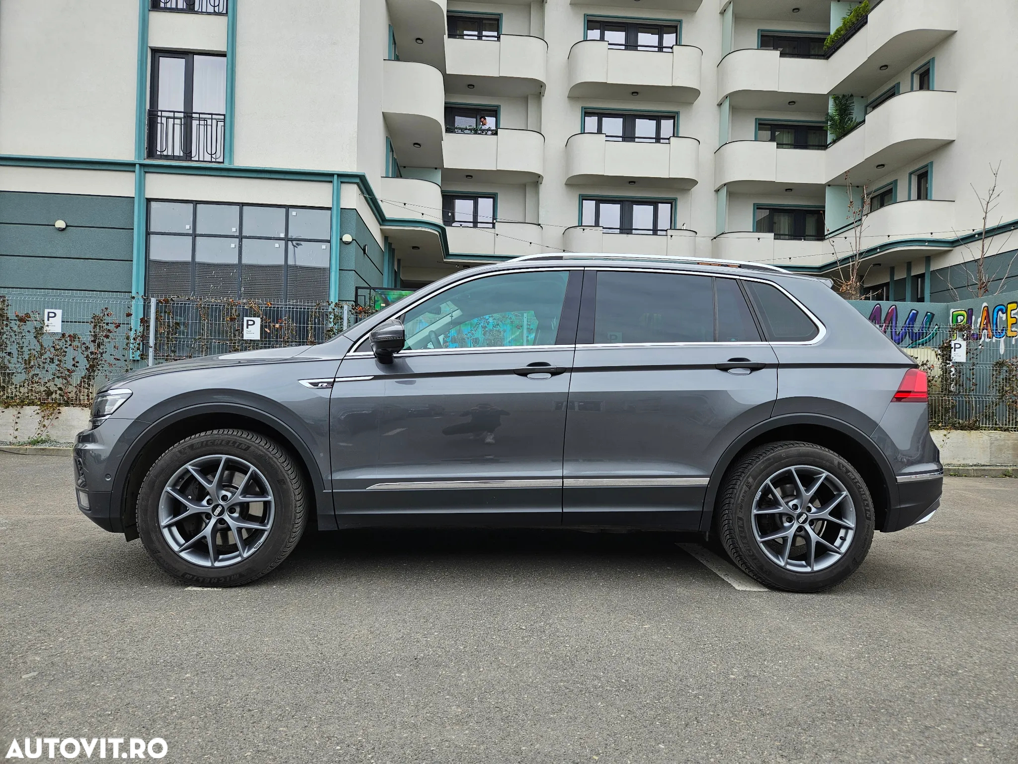 Volkswagen Tiguan 2.0 TSI DSG 4Mot Highline - 4