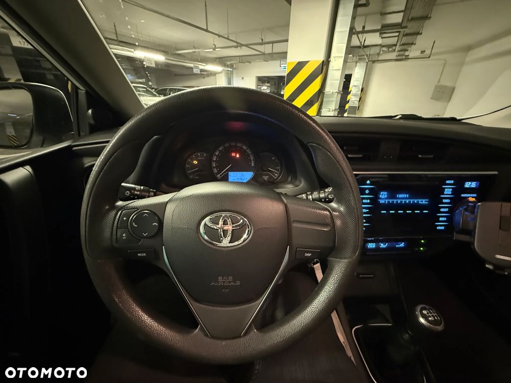 Toyota Auris - 3