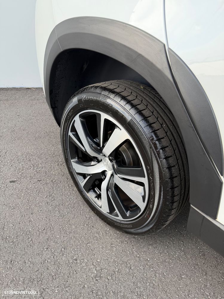 Peugeot 2008 1.2 PureTech GT Line EAT6 - 22