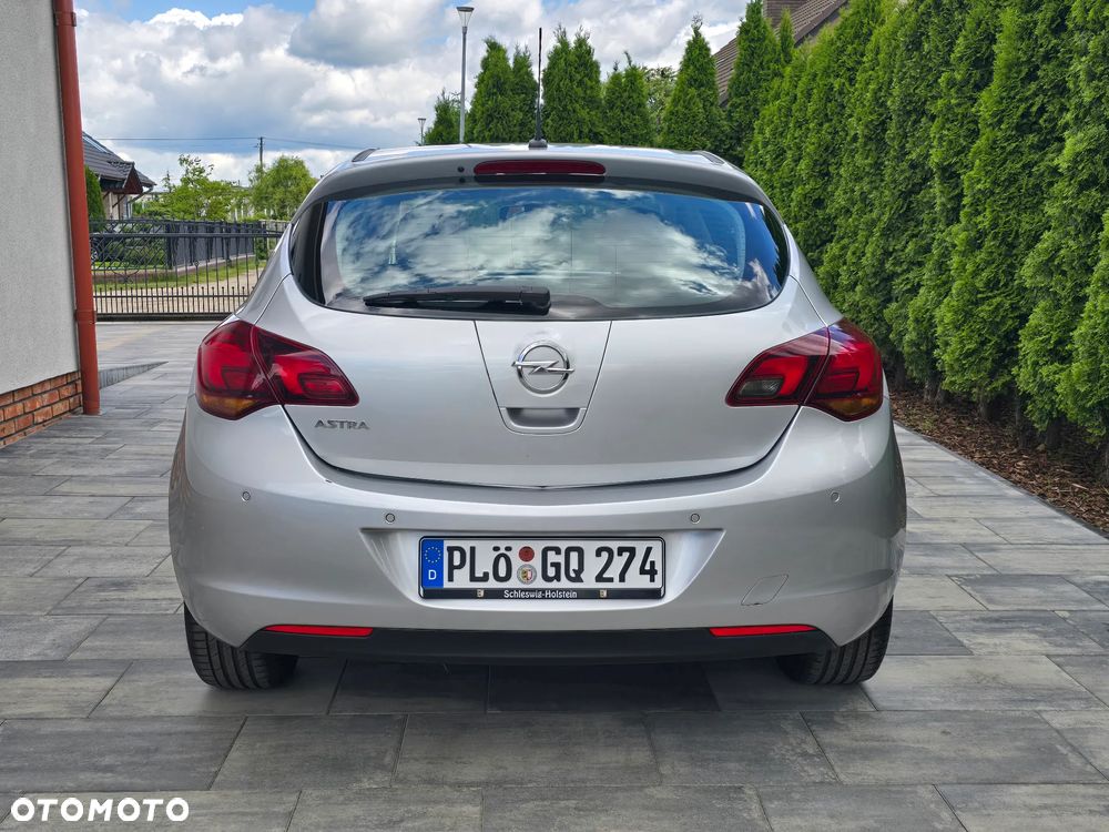 Opel Astra 1.6 - 11