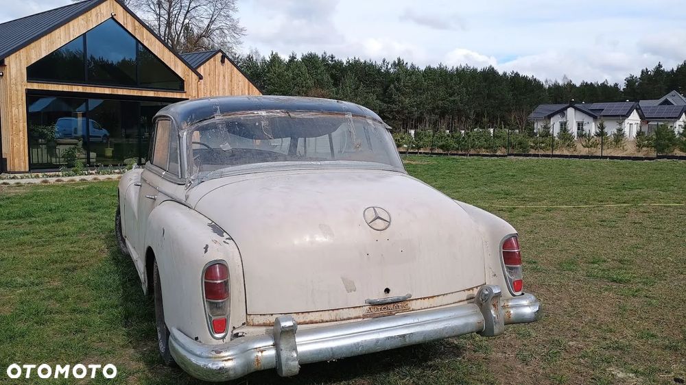 Mercedes-Benz Inny - 3