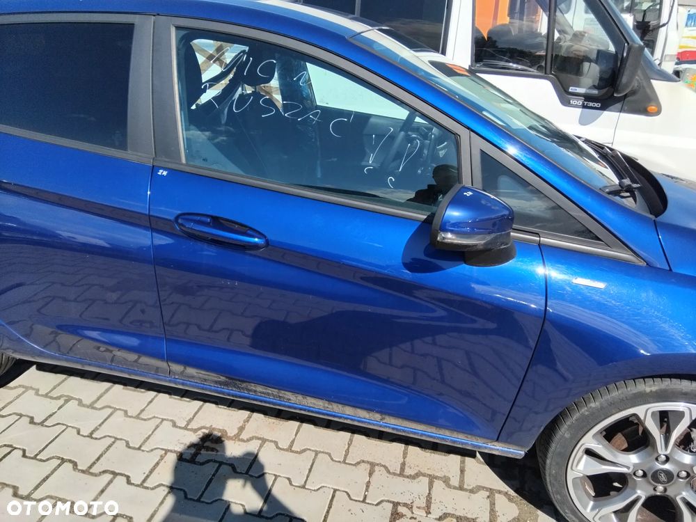 Fiesta MK8 2017- drzwi przenie prawe lakier kod 2H