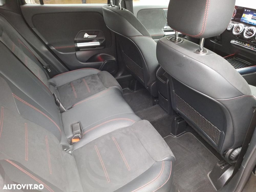 Mercedes-Benz GLA - 14