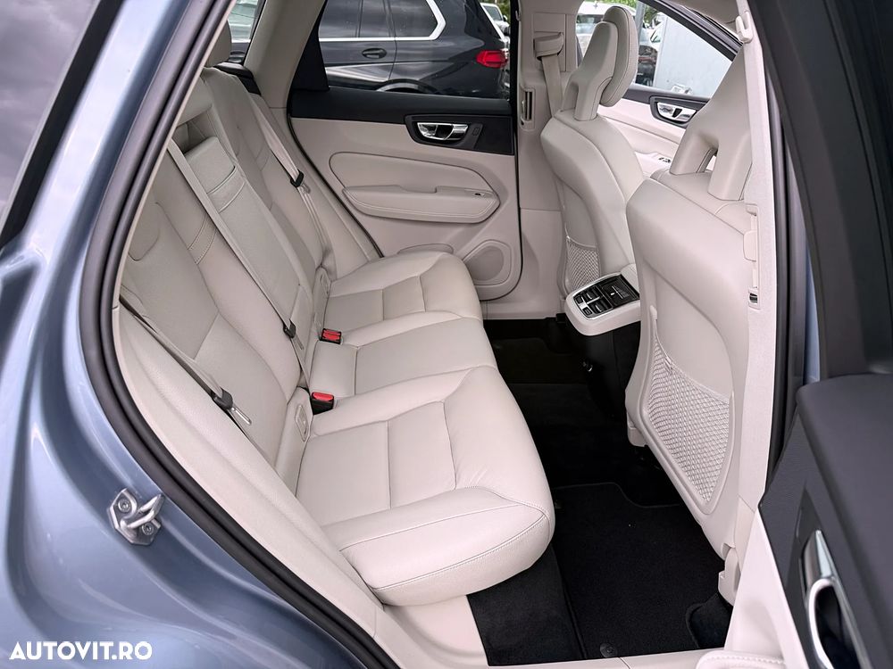Volvo XC 60 D5 AWD Geartronic Inscription - 27