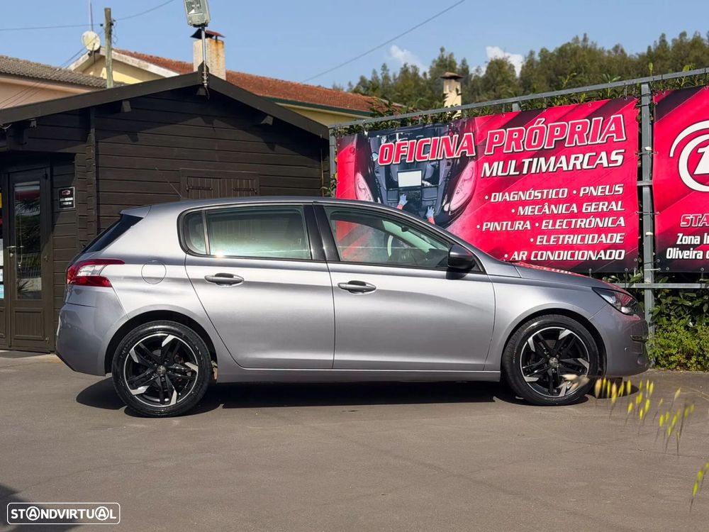 Peugeot 308 1.6 e-HDi Active J17 - 12