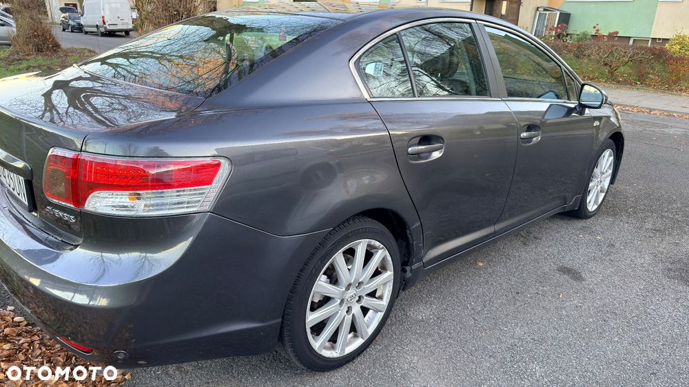 Toyota Avensis 2.2 D-CAT Prestige NAVI - 4