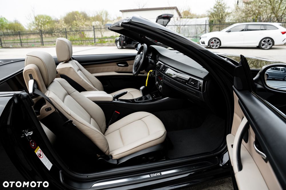 BMW Seria 3 320i Edition Exclusive - 24