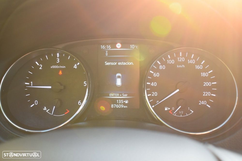 Nissan Qashqai 1.5 dCi N-Connecta J18+Led - 21