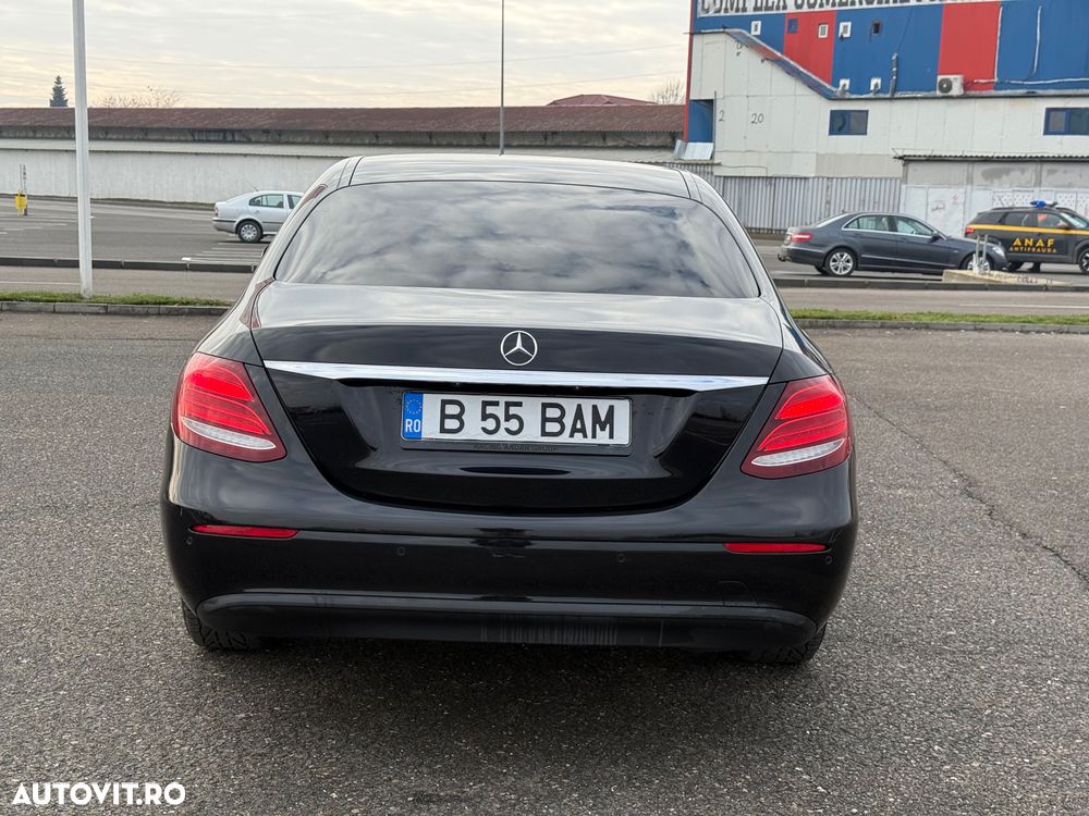 Mercedes-Benz E 220 d 9G-TRONIC - 12