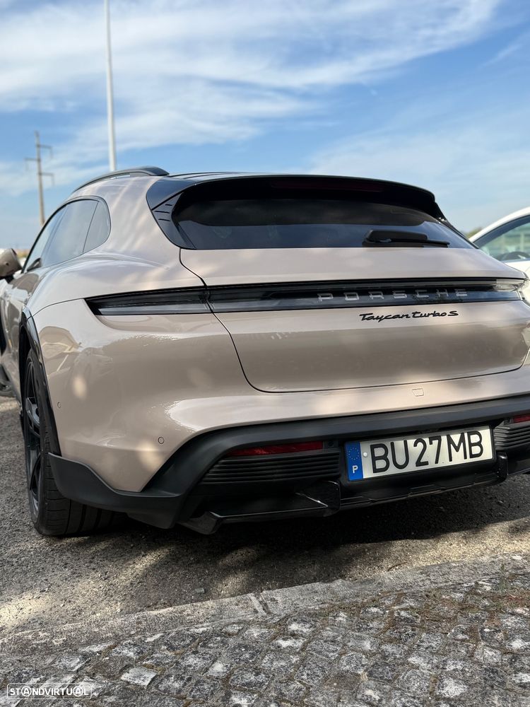 Porsche Taycan Cross Turismo Turbo S - 4