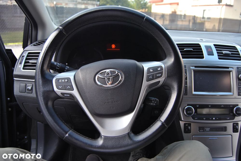 Toyota Avensis 1.8 Premium EU5 - 2