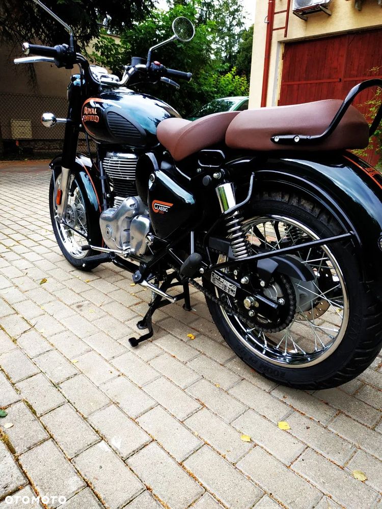 Royal Enfield Classic - 1