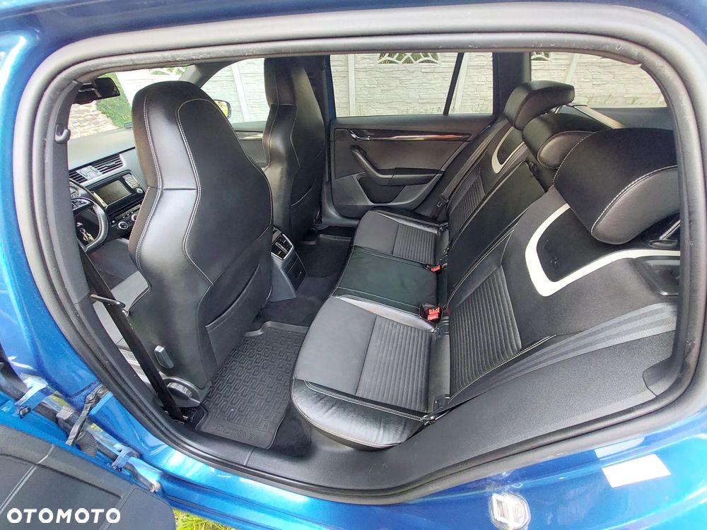 Skoda Octavia 2.0 TDI RS DSG - 11