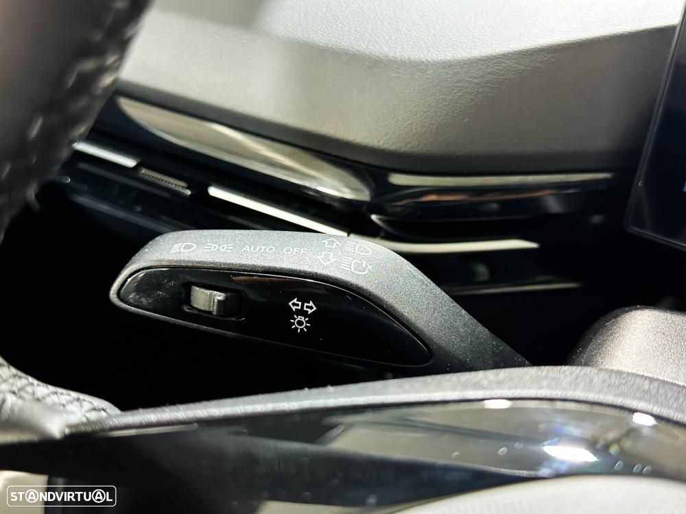 MG MG4 77 kWh Extended Range Luxury - 48