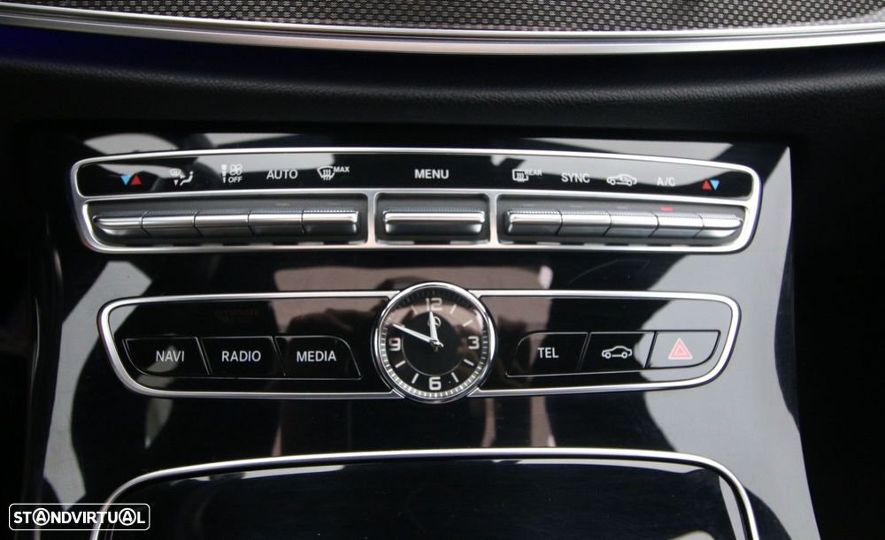 Mercedes-Benz E 220 d AMG - 28