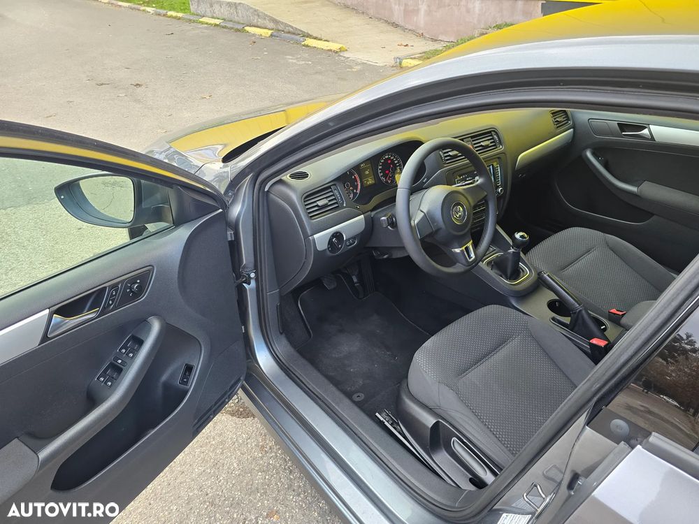 Volkswagen Jetta 1.2 TSI Comfortline - 8