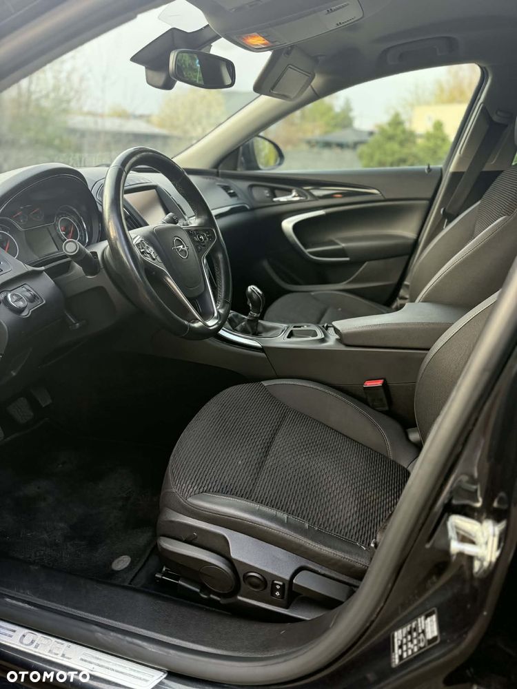 Opel Insignia - 10