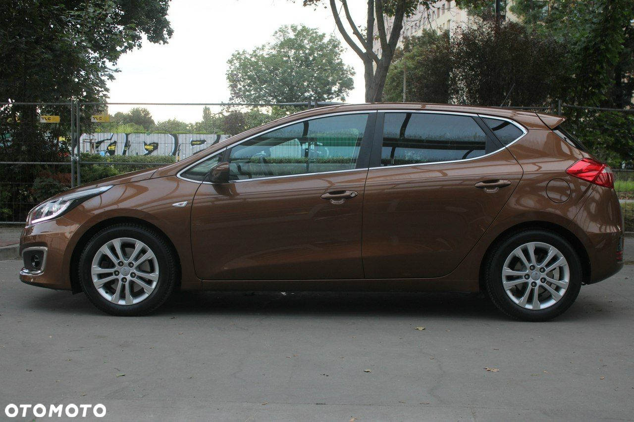 Kia Ceed - 7