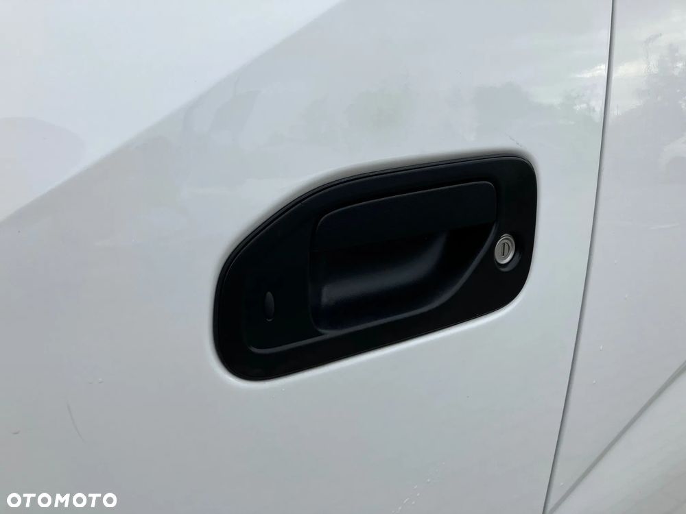 Nissan NV200 XL VOLTIA - 18