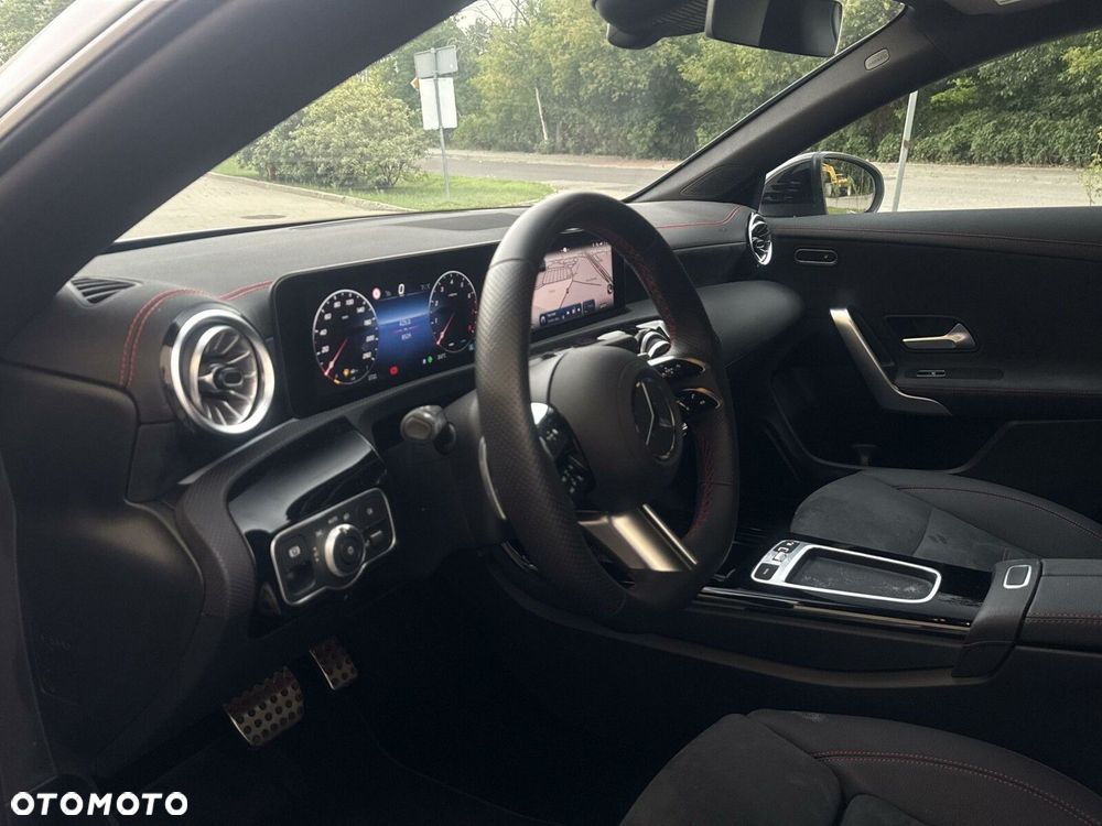 Mercedes-Benz CLA - 14