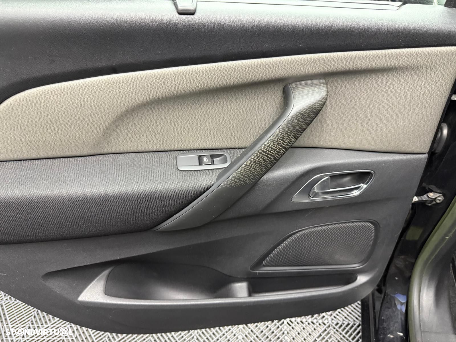 Citroën C4 Grand Picasso 1.6 BlueHDi Intensive J17 - 33