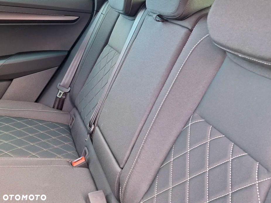 Skoda Karoq 2.0 TDI SCR 4x4 Sportline DSG - 8
