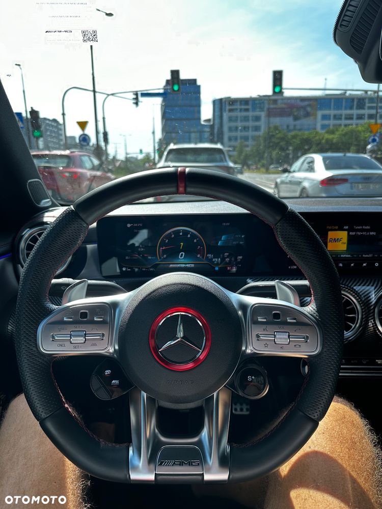 Mercedes-Benz CLA - 10