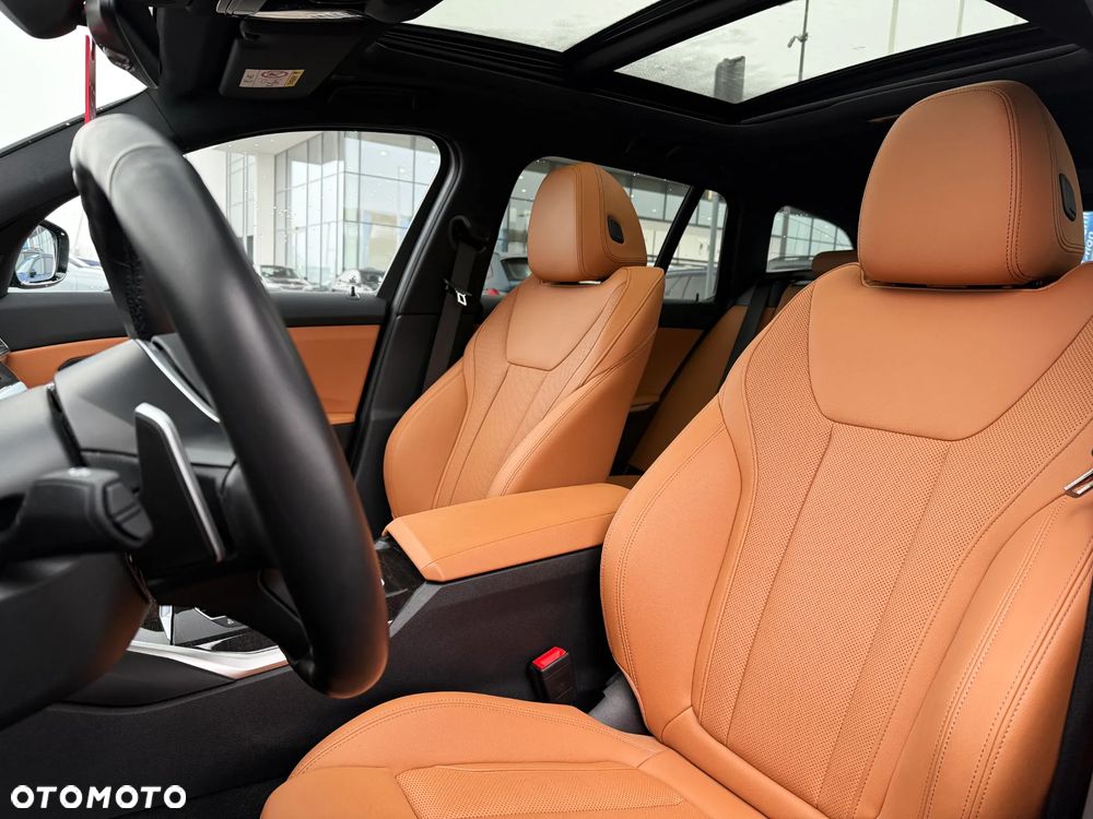 BMW Seria 3 320d xDrive M Sport Sport - 24