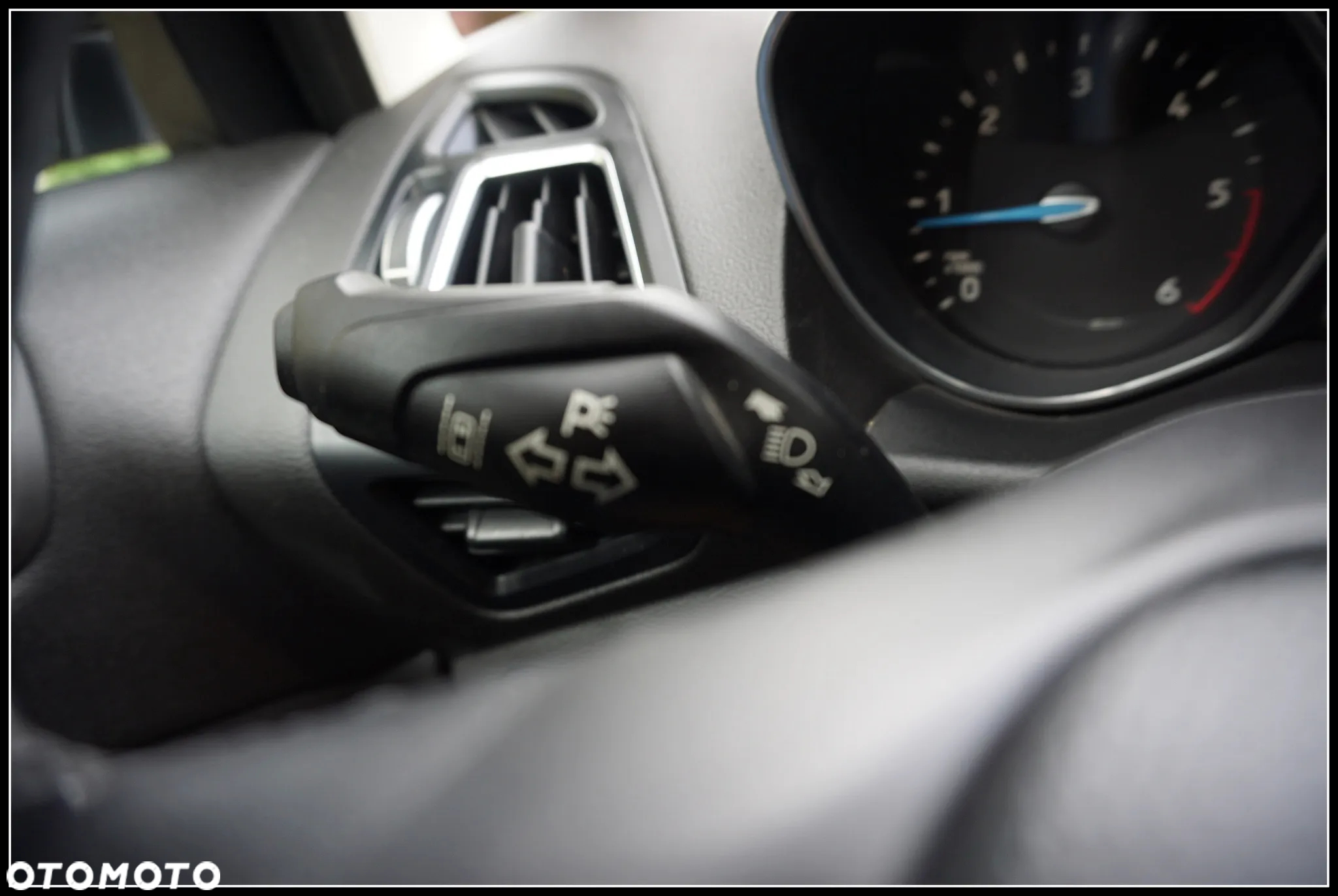 Ford C-MAX 2.0 TDCi Start-Stop-System Titanium - 21