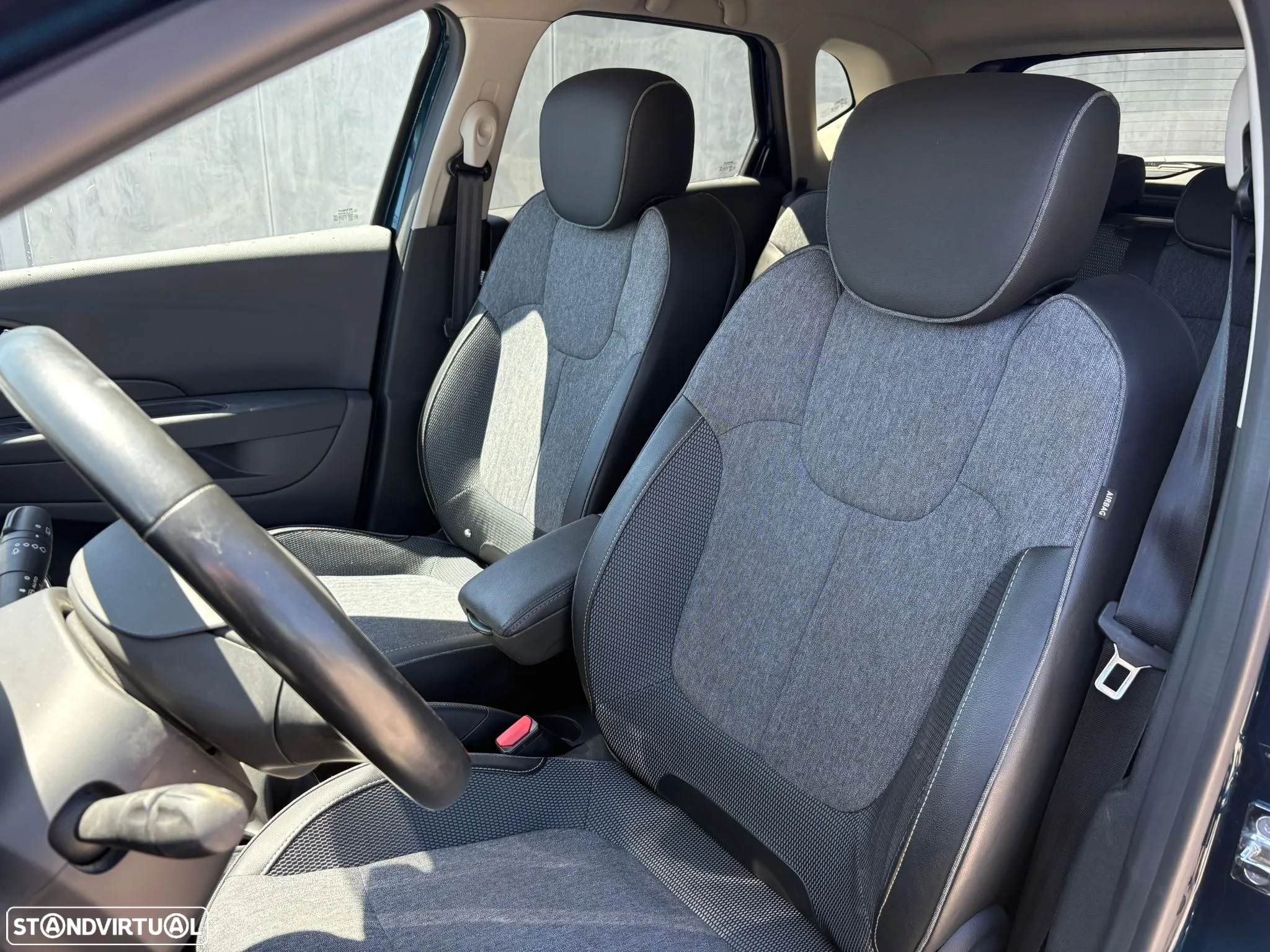 Renault Captur (ENERGY) TCe 90 INTENS - 4