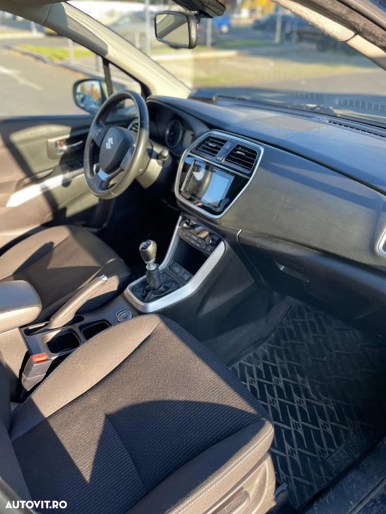 Suzuki SX4 S-Cross 1.4 ALLGRIP Passion - 6
